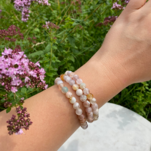 Kirschblüten Chalcedon Armband · 6mm