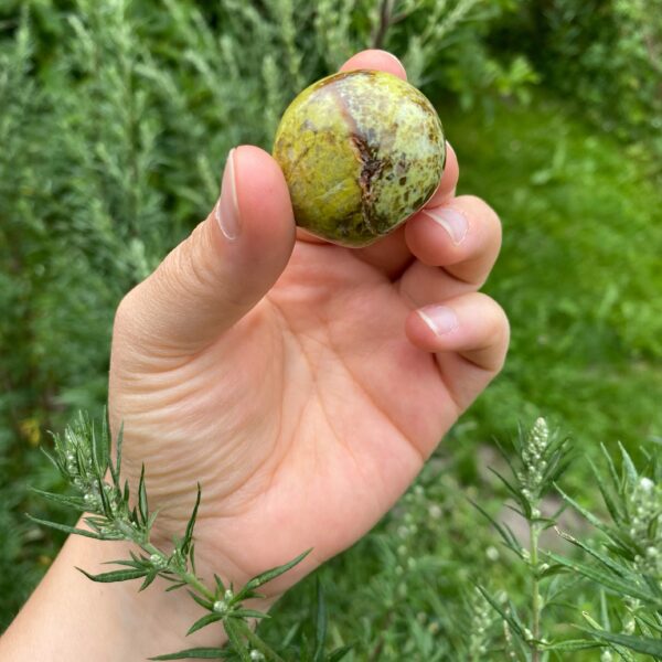 Grüner Opal Trommelstein – Bild 2