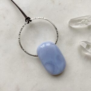 UNIKAT Großer Blauer Chalcedon · 925er Silber