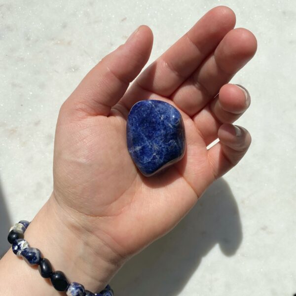 Sodalith Handschmeichler – Bild 3