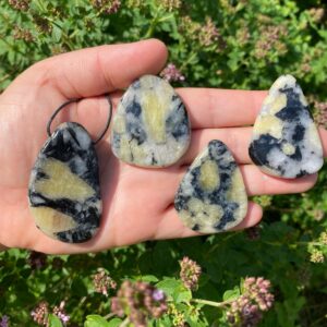 MERKABA Kette mit Pyknit (Topas aus dem Erzgebirge)