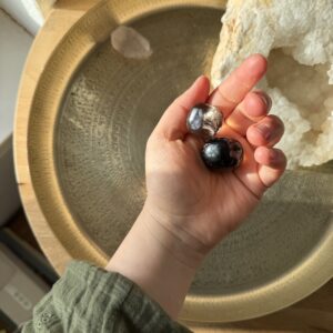 Runder Rauchquarz Trommelstein