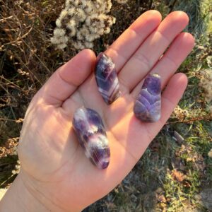 Chevron Amethyst Trommelstein