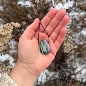 MERKABA Kette mit Silberauge (Serpentin)