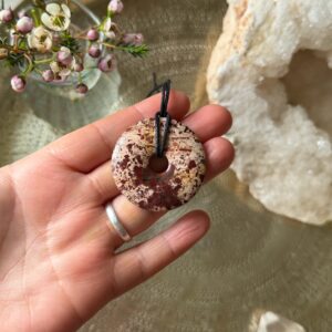 MERKABA Kette mit großer Brekzien Jaspis Scheibe · UNIKAT