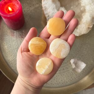 Orangencalcit Scheibenstein