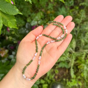 FLIESSEND VERWURZELT Nephrit Jade • Kunzit • Perle • UNIKAT