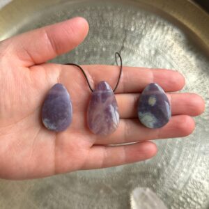 MERKABA Kette Violetter Chalcedon • Tropfen • Rarität