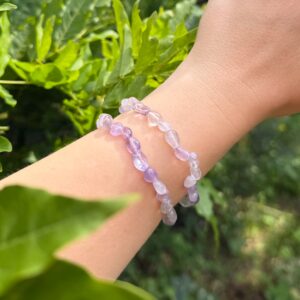 Zartes Freeform Armband mit Lavendel-Amethyst