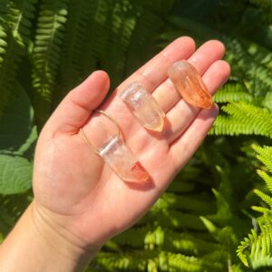 MERKABA Kette mit Red Healer Naturspitze • hell